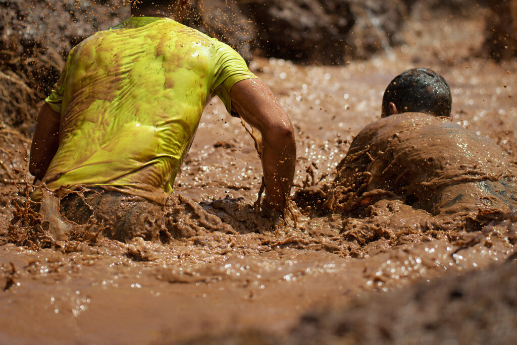 Mud Masters Kleidung: Shirts, Schuhe & mehr – So bist Du gut ausgestattet