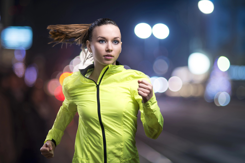 intelligente-sportbekleidung-technologie-materialien